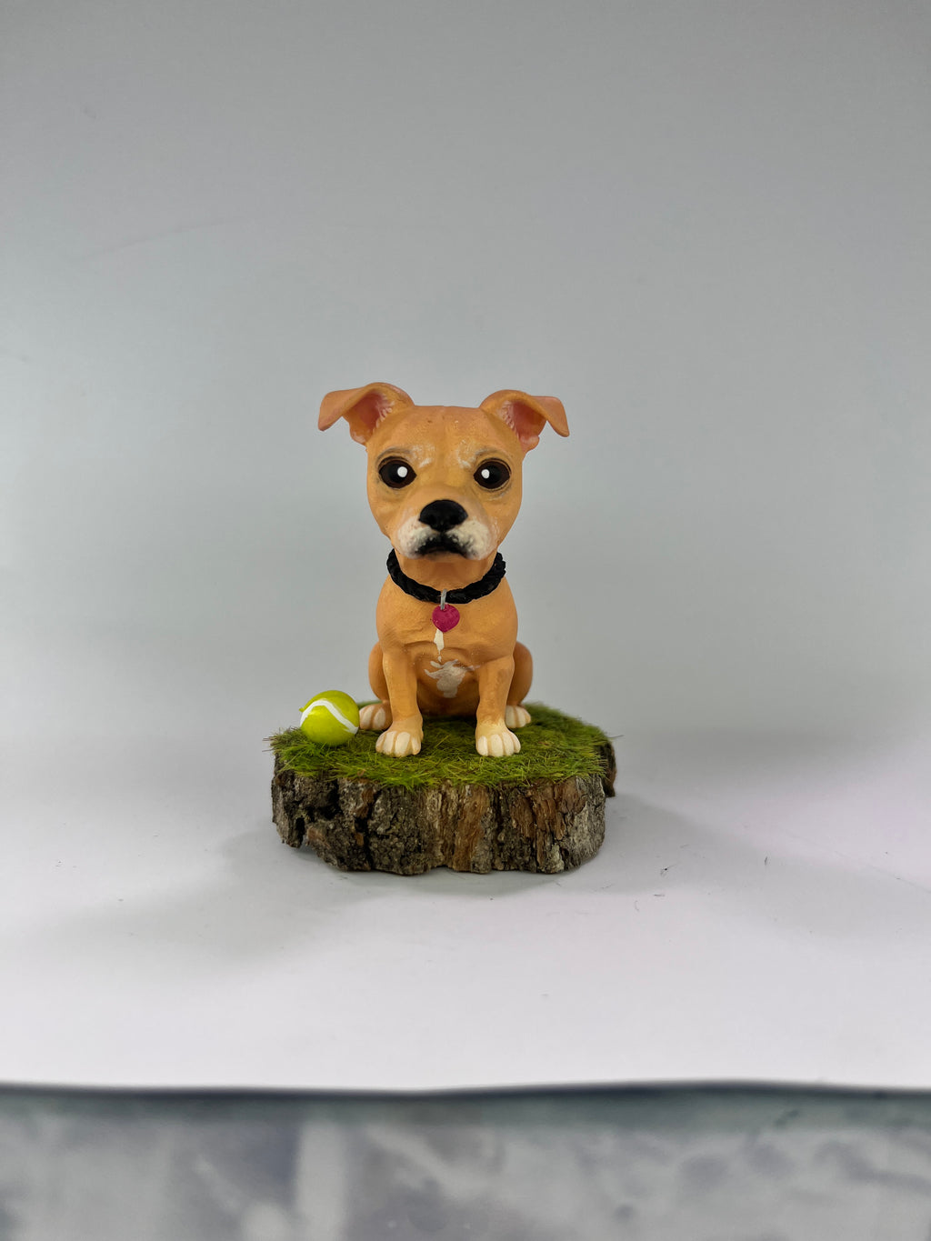 Figura personalizada de mascota : American Standford con collar trenzado estilo toy