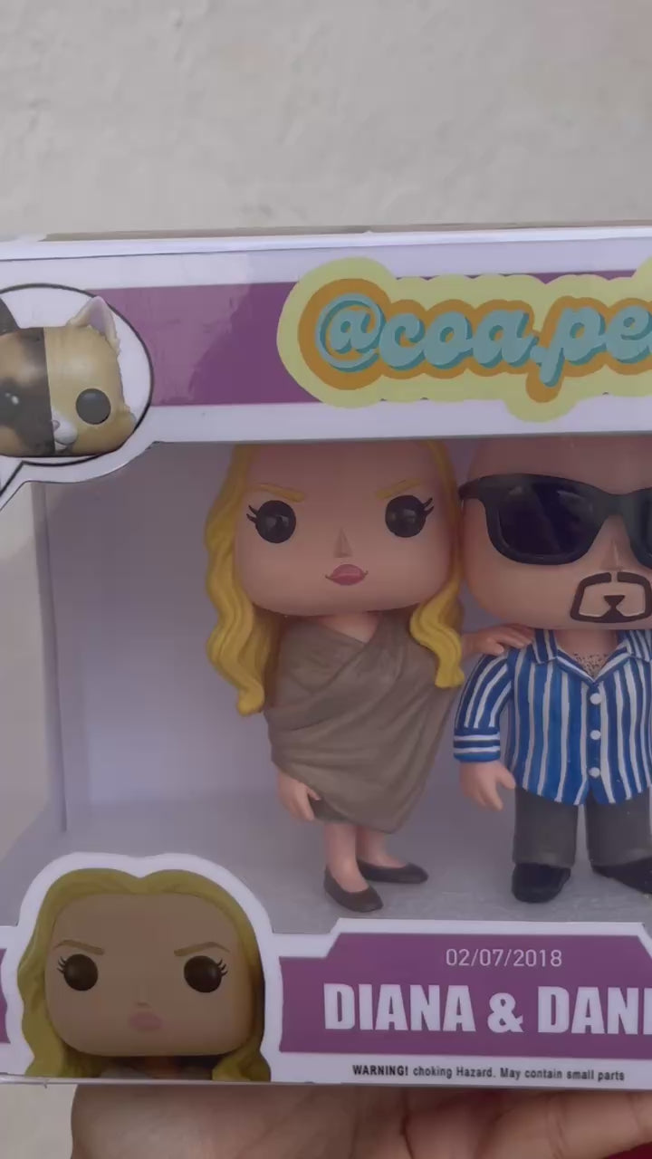 Figura personalizada de pareja estilo cabezón